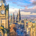 Old town Edinburgh and Edinburgh castle 