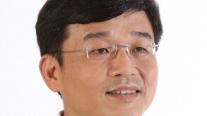 tan-yih-san.jpg