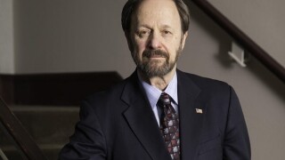 Gilbert Hyatt