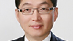lee.jpg