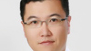 lee.jpg