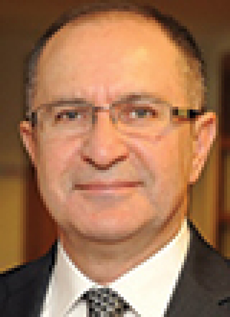 yasar.jpg