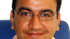 narula-oct03.jpg