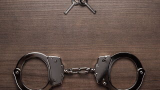 Handcuff.jpeg