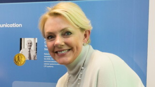 laurie-self-1.jpg