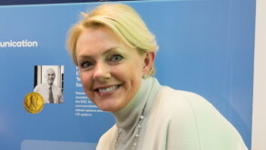 laurie-self-1.jpg